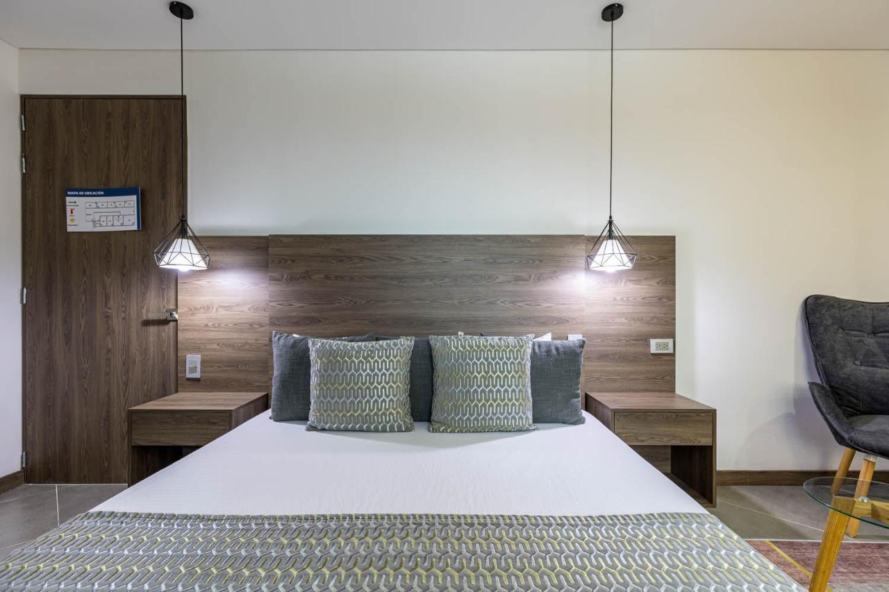 Velero Hotel 2*